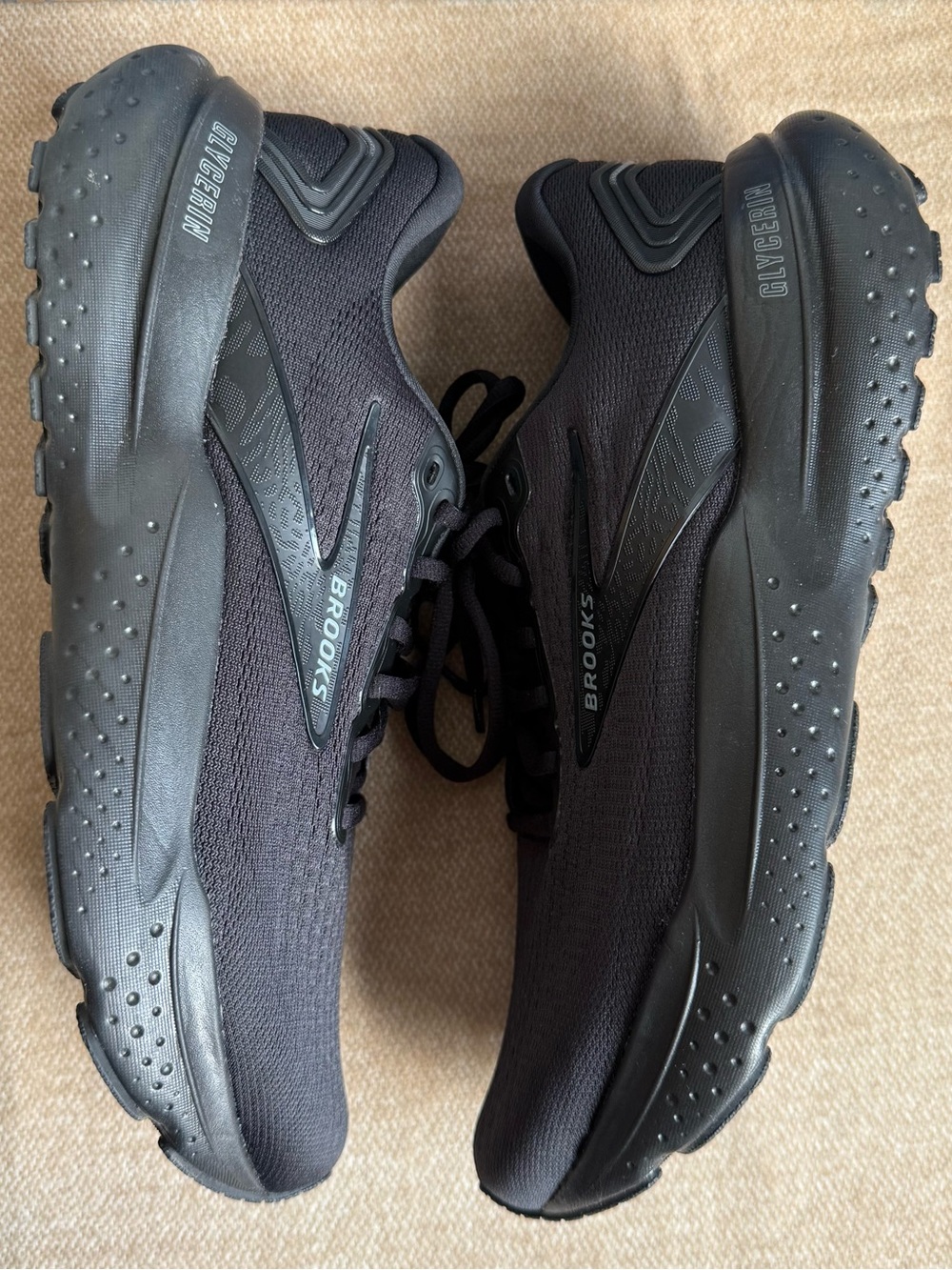 Brooks Glycerin 21 Triple Black 110419 1D
020 Medium Men's Size 9.5 New - Picture 5 of 8